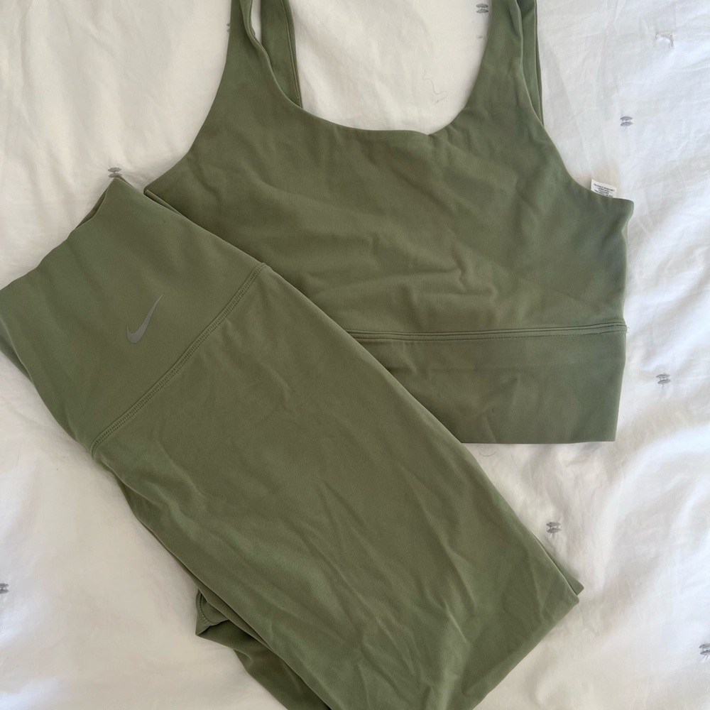 Nike Dri Fit Matcha Set